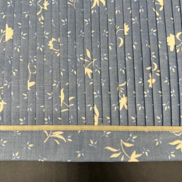 Vintage Placemats Napkins Set 1980s Floral Country Blue Taiwan Flowers Retro - Picture 5 of 10